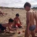 occuper les enfants à la plage