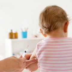 Y voir clair au sujet des vaccins pour mon bébé en 2017